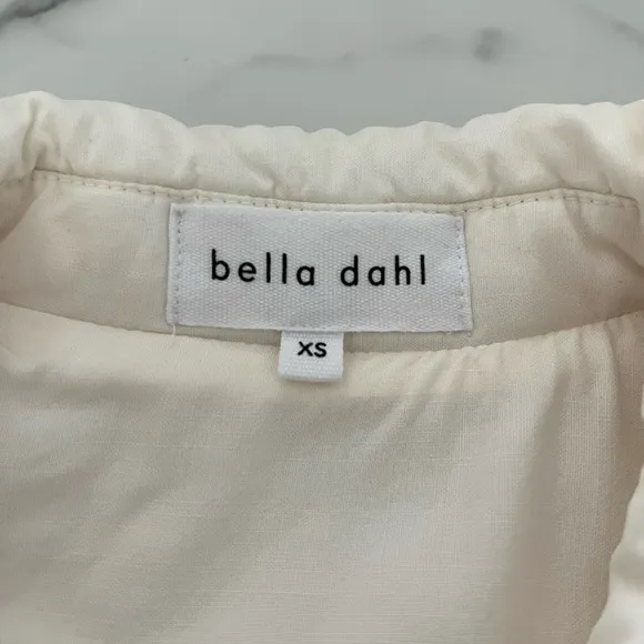 Anthro Bella Dahl  Two Pocket Cropped Quilted Jacket Cream Size XS Spring preppy