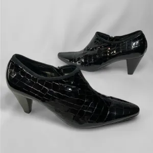 Aquatalia Patent Leather Crocodile Embossed Ankle Bootie Size 9 Fits 8