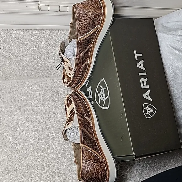 Ariat Women's Cruiser