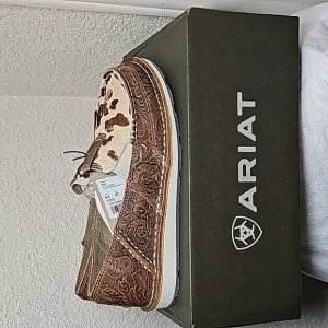 Ariat Women's Cruiser