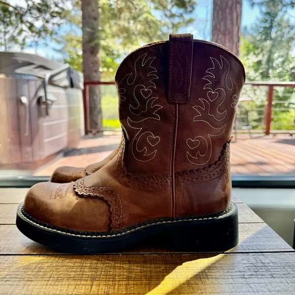 Ariat WOMEN'S Fatbaby Saddle Western Boot Size 9B