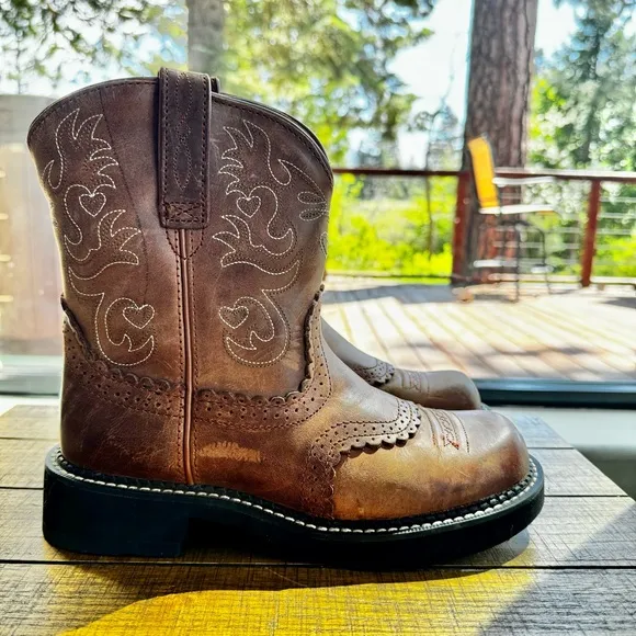 Ariat WOMEN'S Fatbaby Saddle Western Boot Size 9B