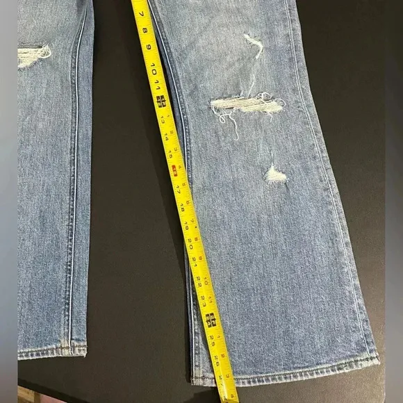 Aritzia Denim Forum Twiggy Flare Leg Jeans High Rise Distressed 70s Festival