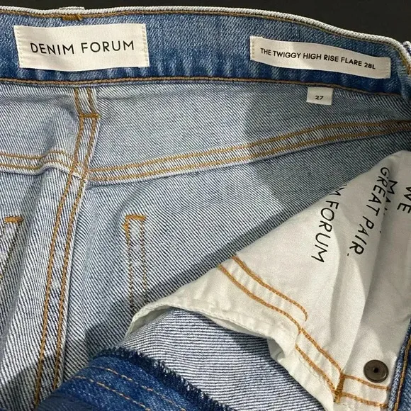 Aritzia Denim Forum Twiggy Flare Leg Jeans High Rise Distressed 70s Festival