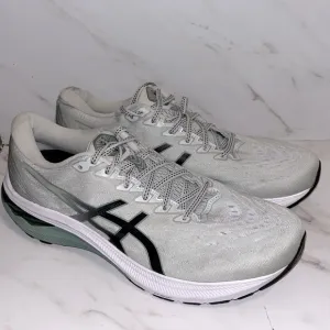 ASICS GT-2000 running shoes men’s sz 10. (J12)