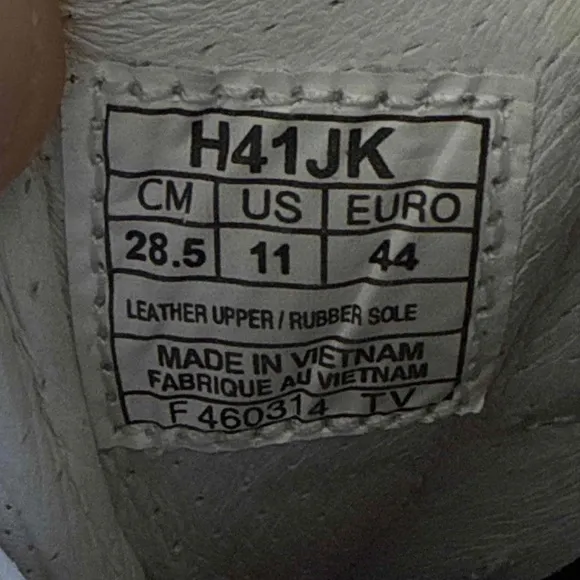 ASICS x Ronnie Fieg Kith Gel Lyte 3 USA Gold