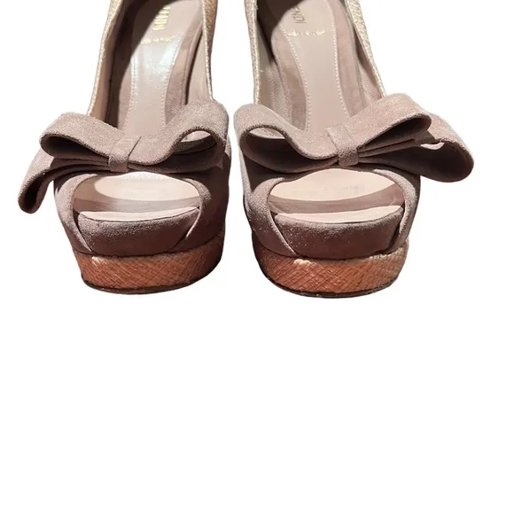 Authentic Fendi Spuntata Camoscio raffia and nude suede peep toe ultra high heel