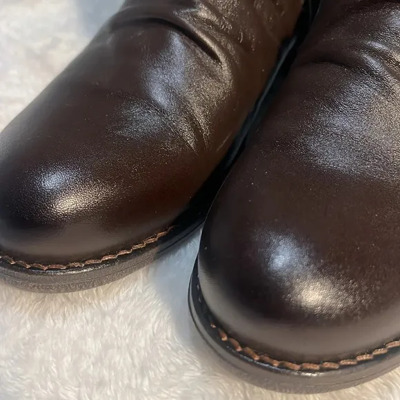 Avellini Portugal Ruched Boots - Leather Sz 38 /8 lugged heel side buckle comfy