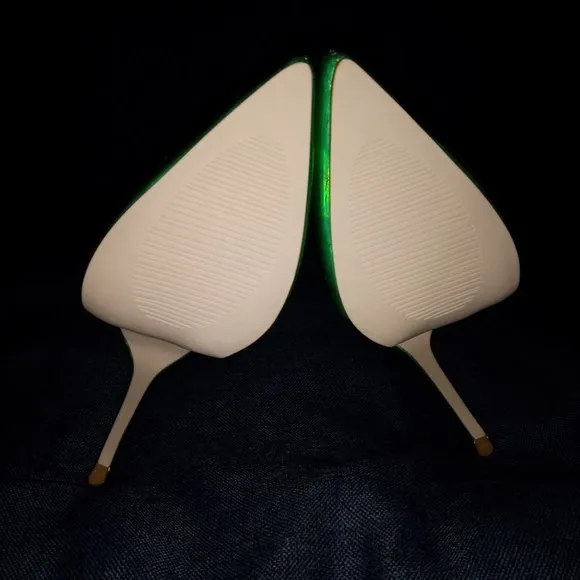 AZALEA WANG &quot; THE GREEN HALO EFFECT &quot; STILETTO BOOTIE ( BRAND NEW !!! )