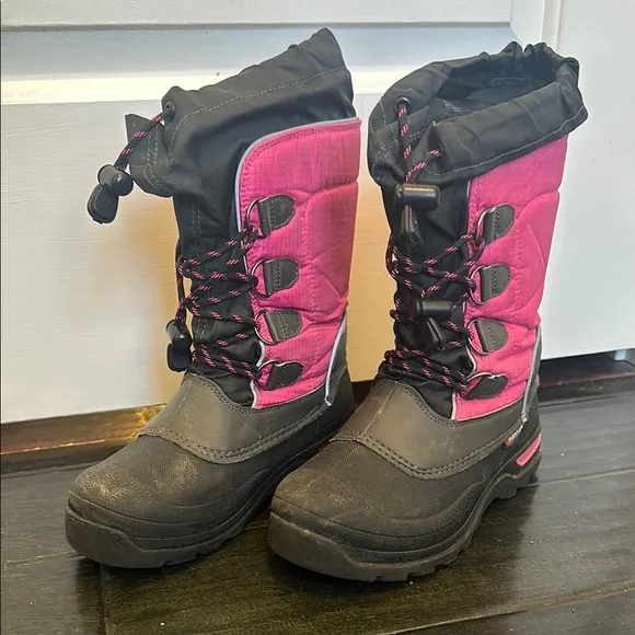 Baffin Pink and Black ”Pinetree” Winter Boots
