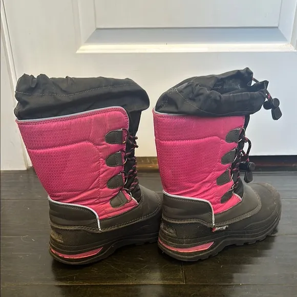 Baffin Pink and Black ”Pinetree” Winter Boots