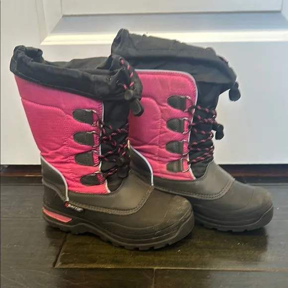 Baffin Pink and Black ”Pinetree” Winter Boots