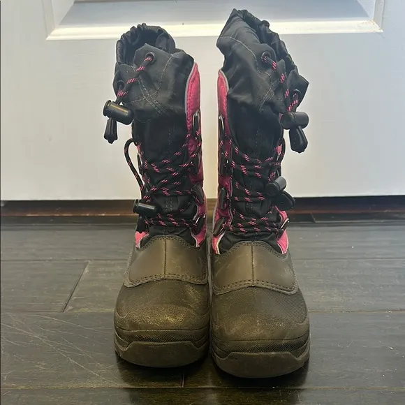 Baffin Pink and Black ”Pinetree” Winter Boots