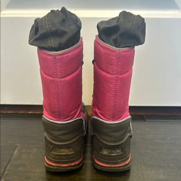 Baffin Pink and Black ”Pinetree” Winter Boots