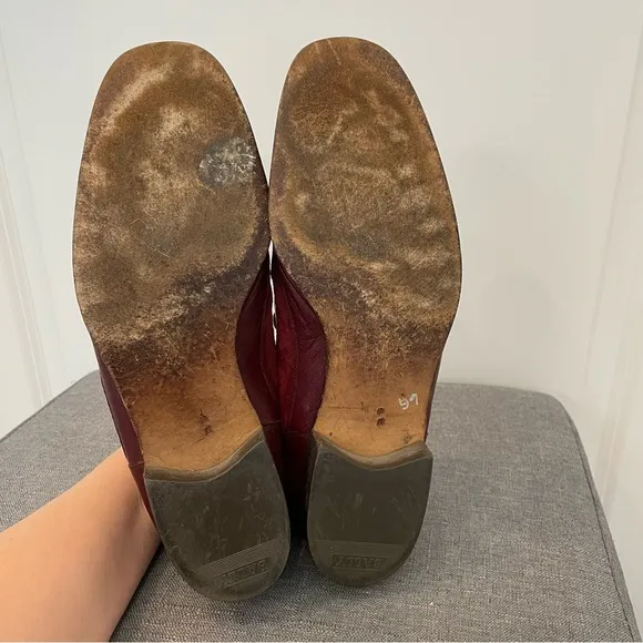 BALLY Rovero II Vintage Burgundy Suede Tassel Loafers - Size 9