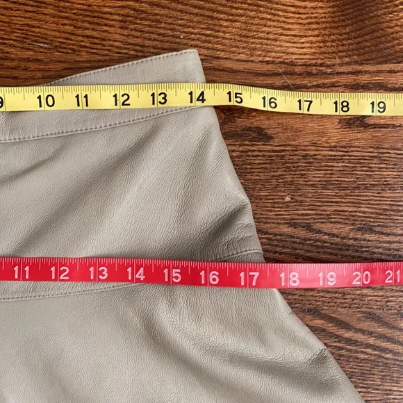 Banana Republic gray genuine leather A-line mini skirt Size 4P
