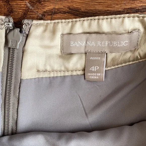 Banana Republic gray genuine leather A-line mini skirt Size 4P
