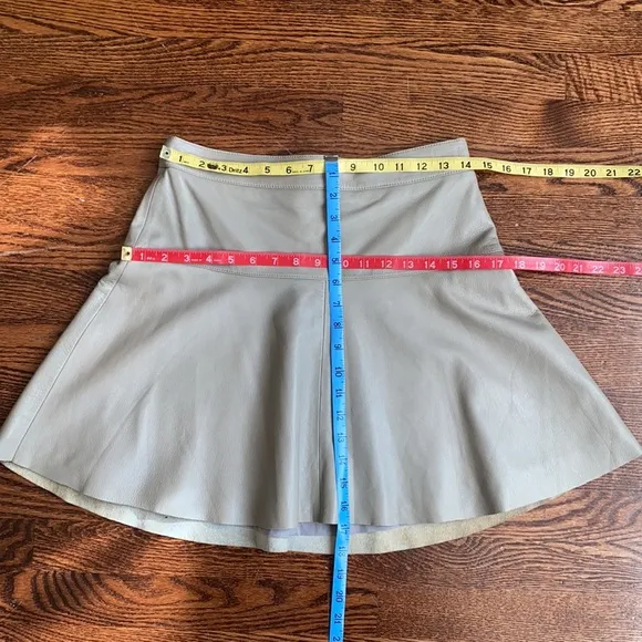 Banana Republic gray genuine leather A-line mini skirt Size 4P