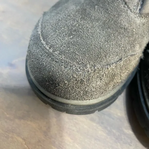 BARETRAPS SATIN‎ winter boots.