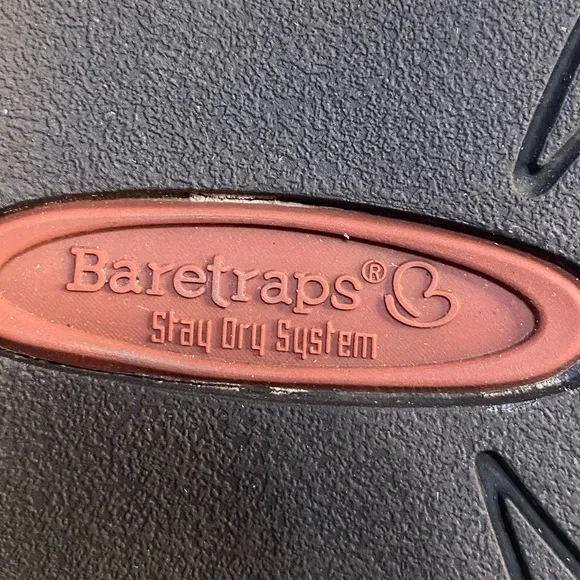 BARETRAPS SATIN‎ winter boots.