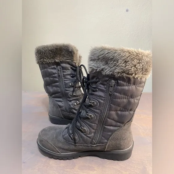 BARETRAPS SATIN‎ winter boots.