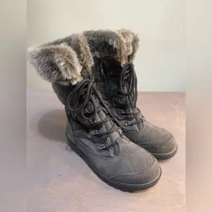 BARETRAPS SATIN‎ winter boots.