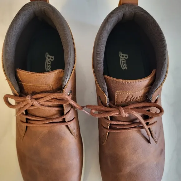 BASS Men's Leather Chukka Boots, Sneakers, Size 13, Brown Outerwear, Casual