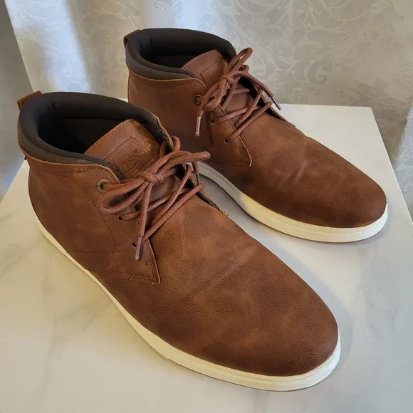 BASS Men's Leather Chukka Boots, Sneakers, Size 13, Brown Outerwear, Casual