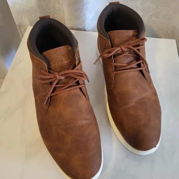 BASS Men's Leather Chukka Boots, Sneakers, Size 13, Brown Outerwear, Casual