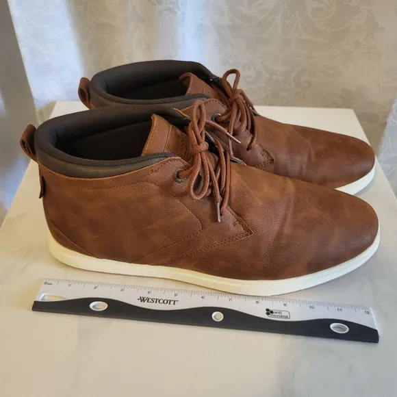 BASS Men's Leather Chukka Boots, Sneakers, Size 13, Brown Outerwear, Casual