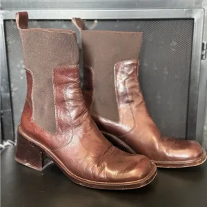 BCBG MAXAZRIA Women's Boots Size 8B Brown Dress/Casual Boots