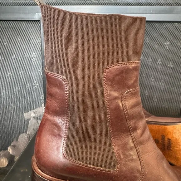 BCBG MAXAZRIA Women's Boots Size 8B Brown Dress/Casual Boots