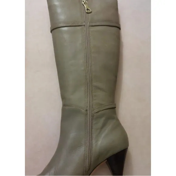 BCBGMAXAZARIA Khaki Beige Leather Boots Size 7.5 $434