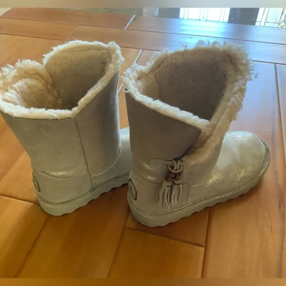 BEAR-PAW silver winter boots size 9