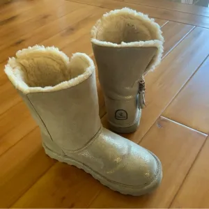 BEAR-PAW silver winter boots size 9