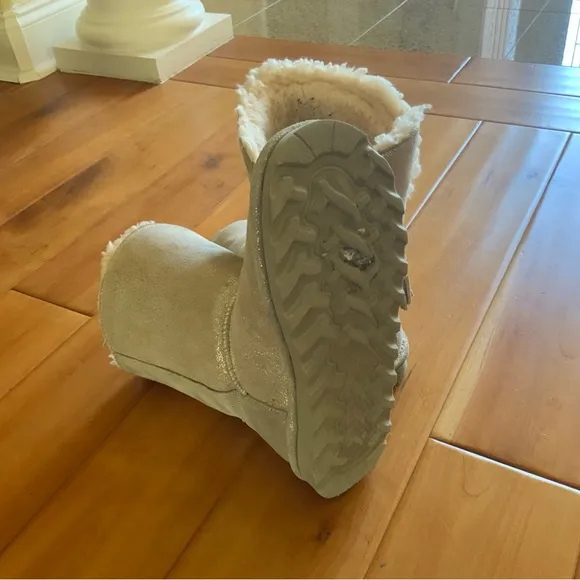 BEAR-PAW silver winter boots size 9