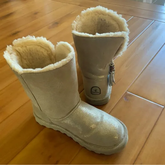BEAR-PAW silver winter boots size 9