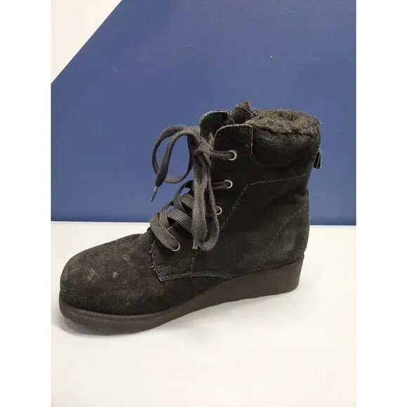 Bearpaw Phoebe Winter Boots Sz W5 / Girls 3 Black Suede Water Resistant‎ Lace Up