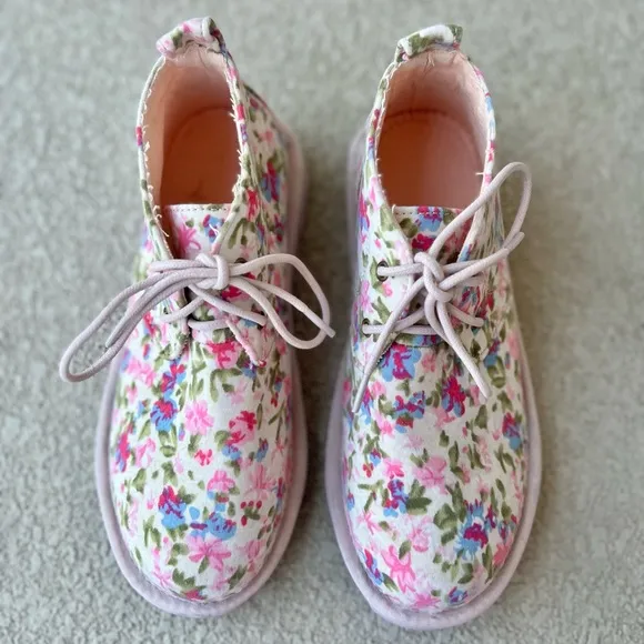 BEARPAW Women's Skye Pink Flower  Size 8 Women's Chukka Bootie