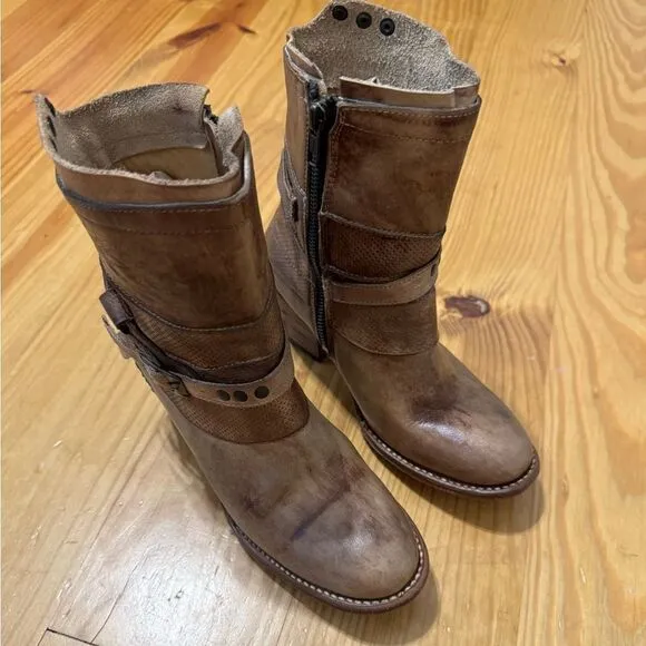Bed Stu Rowdy Woman’s Teak Driftwood Boots MSRP: $189 - Size 6.5 U.S.