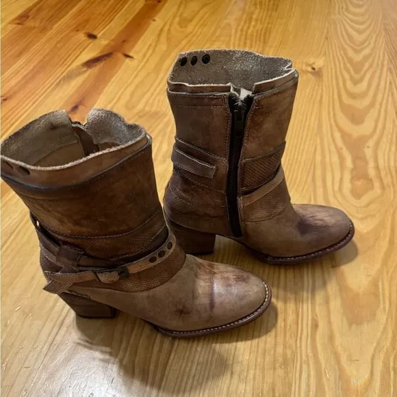 Bed Stu Rowdy Woman’s Teak Driftwood Boots MSRP: $189 - Size 6.5 U.S.