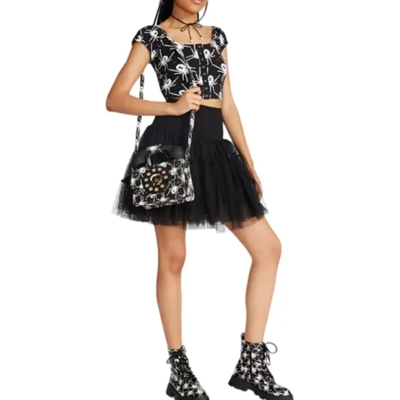 Betsey Johnson Black Tulle Tutu Skirt Size M Pull-On Layered Mini Spider Web