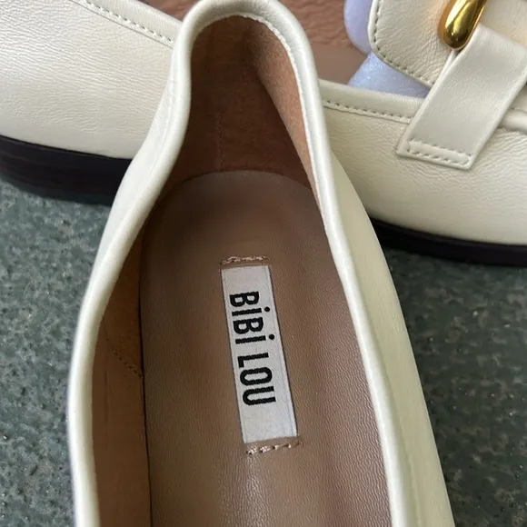 Bibi Lou Ivory Loafers Like New Horse Bit Preppy Spring Size 42