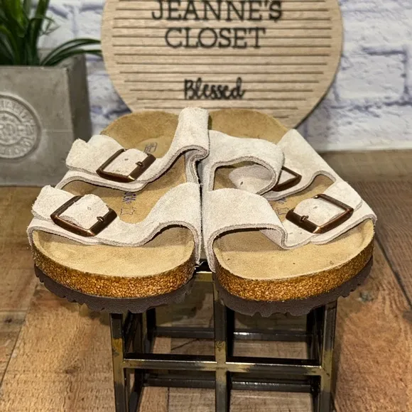 Birkenstock Arizona Soft Footbed Taupe Suede Leather Casual Unisex's Sandals