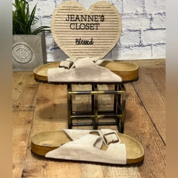 Birkenstock Arizona Soft Footbed Taupe Suede Leather Casual Unisex's Sandals