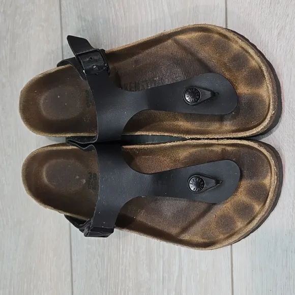 Birkenstock Women Gizeh Thong Black Leather Sandals Shoes Sz 38/7 Regular