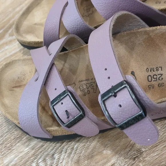 Birki's Women's Lavender 💜Sandals size 39   (250  L8 M6)  💜 SUPER CUTE!!!!!!💜