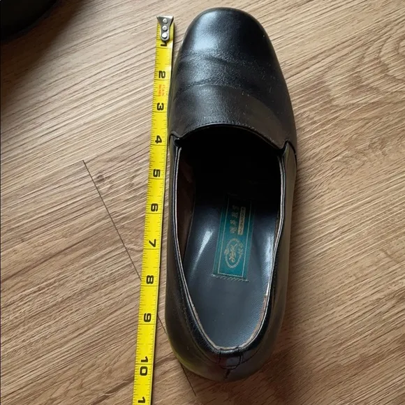 Black leather loafers size 9