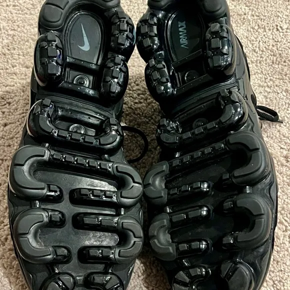 Black Nike Vapormax
