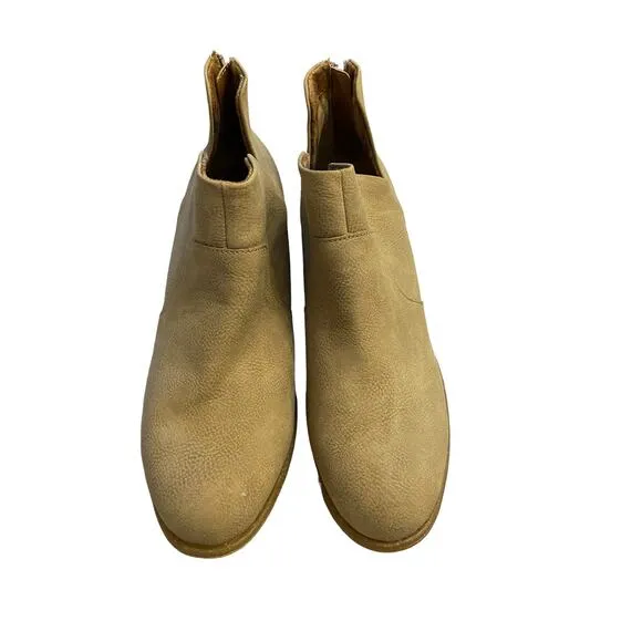 B.O.C. Lucy Ankle Boots Booties Cut-Out Faux Leather Block Heel Natural Size 8